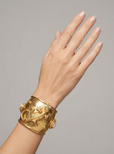 Load image into Gallery viewer, The Ave Lagarto Cuff