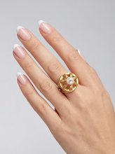 Load image into Gallery viewer, The Ave Cupola Ring

